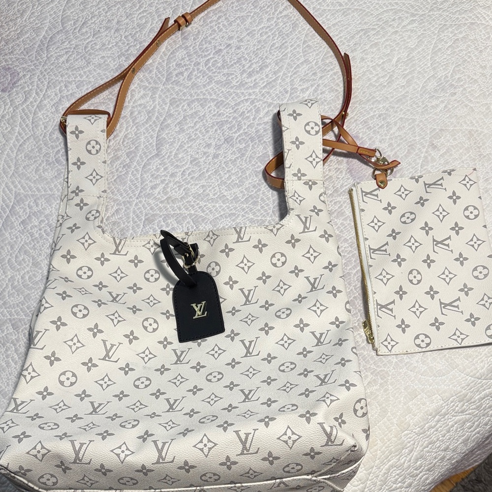 White Large Monogram Shoppers tote